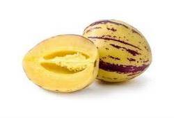 Poire-melon (Pépino) strié, fruit en P